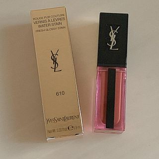 イヴサンローランボーテ(Yves Saint Laurent Beaute)のイヴ・サンローラン ピュールクチュール ヴェルニ ウォーターステイン 610(リップグロス)