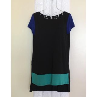 ビーシービージーマックスアズリア(BCBGMAXAZRIA)のbcbgmaxazria トップス(Tシャツ(半袖/袖なし))