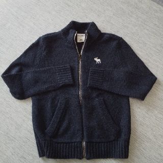 アバクロンビーアンドフィッチ(Abercrombie&Fitch)の(値下げ)紺色セーター(ニット)