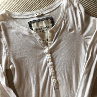 アバクロンビーアンドフィッチ(Abercrombie&Fitch)のアバクロ 長袖Tシャツ(Tシャツ(長袖/七分))