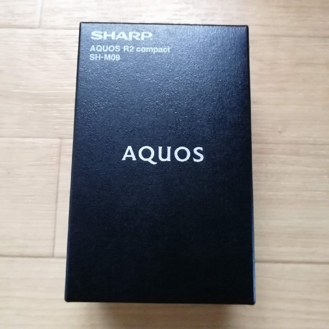 SHARP - AQUOS R2 compact SH-M09(ディープホワイト)