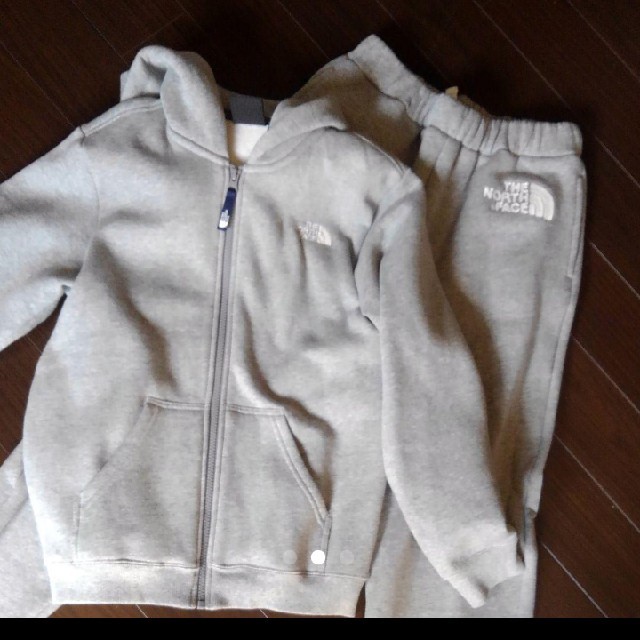 THE NORTH FACE(ザノースフェイス)のノースフェイス　パーカー　スウェット キッズ/ベビー/マタニティのキッズ服男の子用(90cm~)(その他)の商品写真