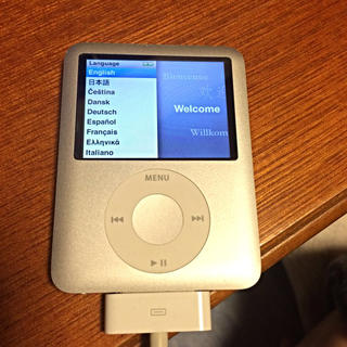 第3世代 iPod nano 4GB(ポータブルプレーヤー)