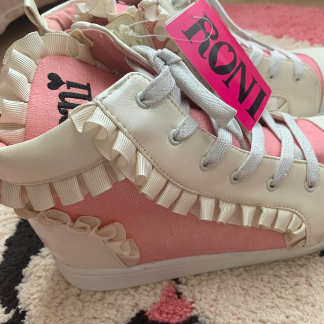 RONI(ロニィ)のお値下げ❤️RONIスニーカー♡23cm キッズ/ベビー/マタニティのキッズ靴/シューズ(15cm~)(スニーカー)の商品写真