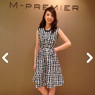 エムプルミエ(M-premier)の美品＊M-PREMIER 格子柄上品ワンピース(ひざ丈ワンピース)