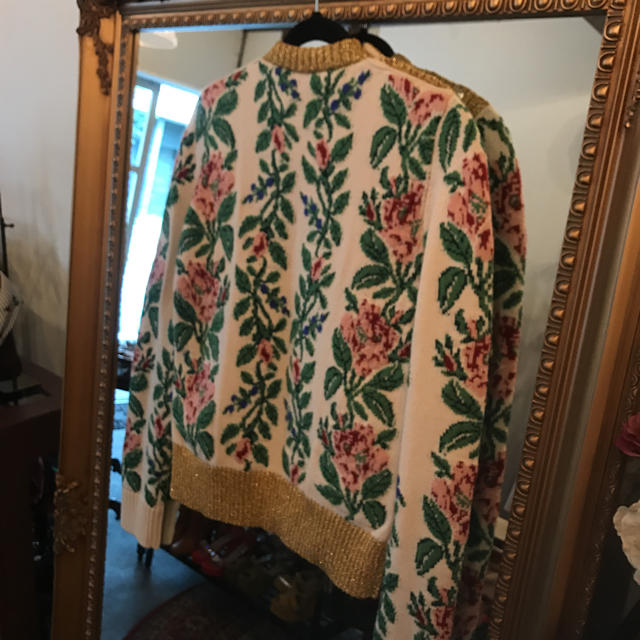 Gucci - GUCCI グッチ セーター 花柄 新品 未使用の通販 by gracias's Gucci - GUCCI グッチ セーター 花柄 新品 未使用の通販 by gracias's
