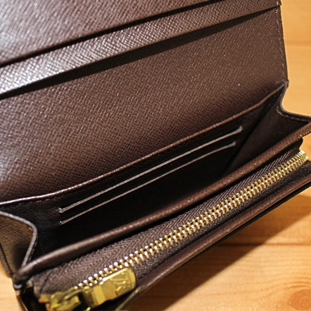 LOUIS VUITTON(ルイヴィトン)の正規品【新型・なかなか綺麗】LOUIS VUITTON L字 折り財布  レディースのファッション小物(財布)の商品写真