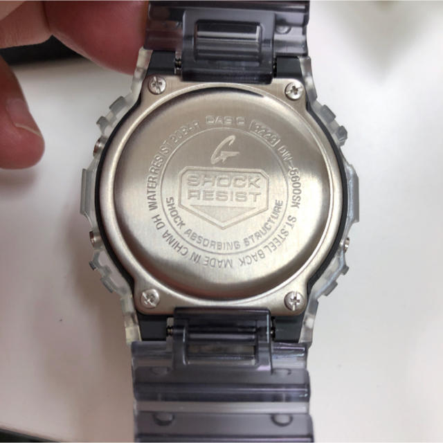 G-SHOCK(ジーショック)のCASIO G-SHOCK DW-5600SK-1JF 腕時計 メンズの時計(腕時計(デジタル))の商品写真