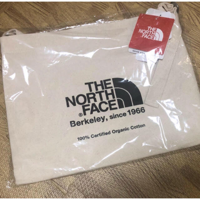 THE NORTH FACE(ザノースフェイス)のノースフェイス ミゼットバッグ NM81765 ブラック+レッド+ブルー レディースのバッグ(ショルダーバッグ)の商品写真