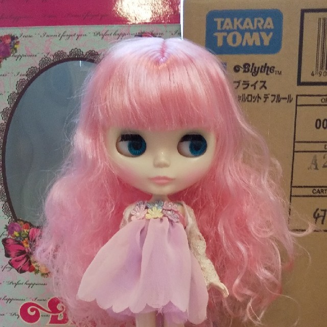 新シーズンアイテム くんくん様 専用 ネオブライス シャルロット デ