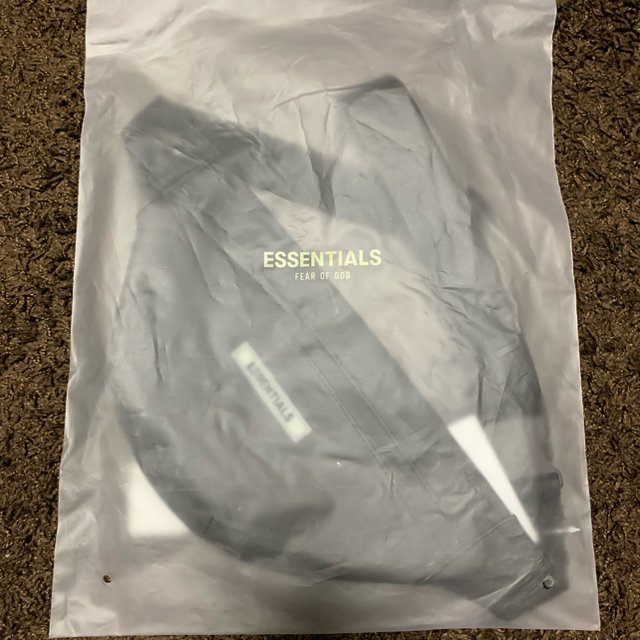 FEAR OF GOD(フィアオブゴッド)の19aw新作 Essentials Waterproof Sling Bag メンズのバッグ(ボディーバッグ)の商品写真