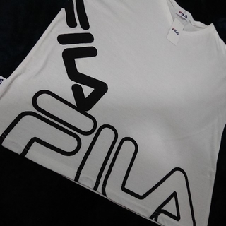 フィラ(FILA)の新品 FILA  白T  (Tシャツ(半袖/袖なし))