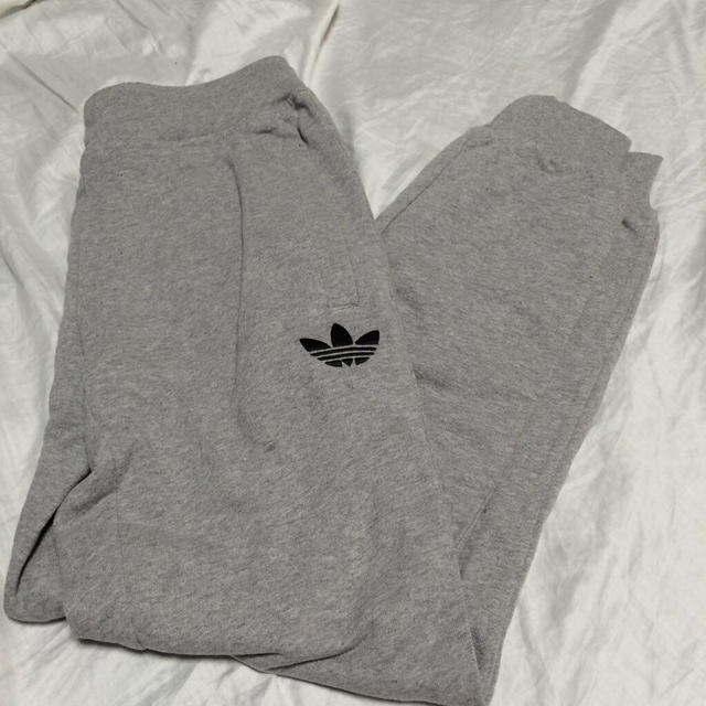 adidas original パンツ