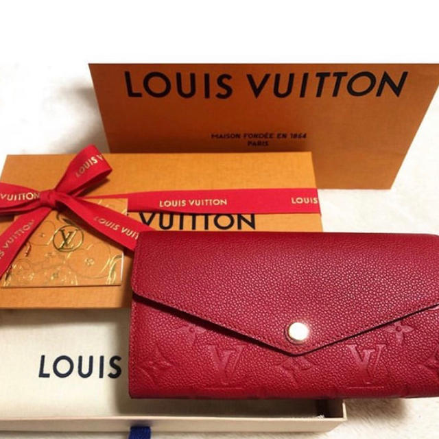 LOUIS VUITTON(ルイヴィトン)のルイヴィトン ポルトフォイユサラ レディースのファッション小物(財布)の商品写真