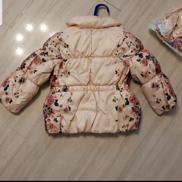 ARMANI JUNIOR(アルマーニ ジュニア)のアルマーニジュニア中綿コート キッズ/ベビー/マタニティのキッズ服女の子用(90cm~)(コート)の商品写真