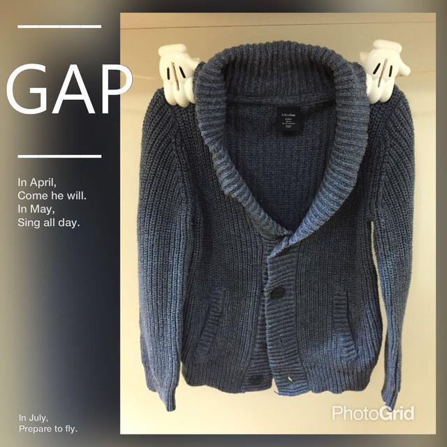 babyGAP(ベビーギャップ)のGAP綿ヘチマ衿ニットカーディガン90 キッズ/ベビー/マタニティのキッズ服男の子用(90cm~)(カーディガン)の商品写真