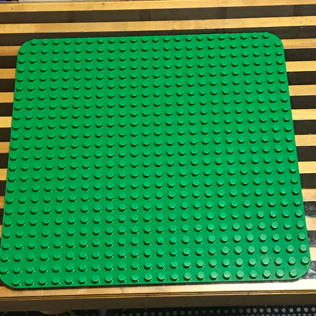 Lego(レゴ)のレゴ デュプロ 基礎板 38×38 キッズ/ベビー/マタニティのおもちゃ(積み木/ブロック)の商品写真