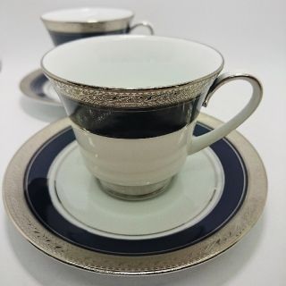 ノリタケ(Noritake)のまま様専用。Noritake  カップ&ソーサー2客シュガークリーム各1ヶセット(食器)