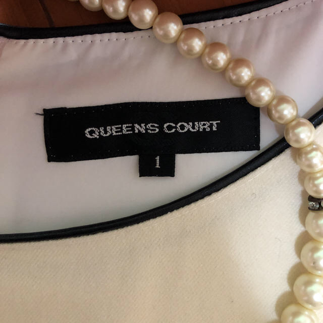 QUEENS COURT(クイーンズコート)のQUEENS COURT 上質な素材のワンピース レディースのワンピース(ひざ丈ワンピース)の商品写真