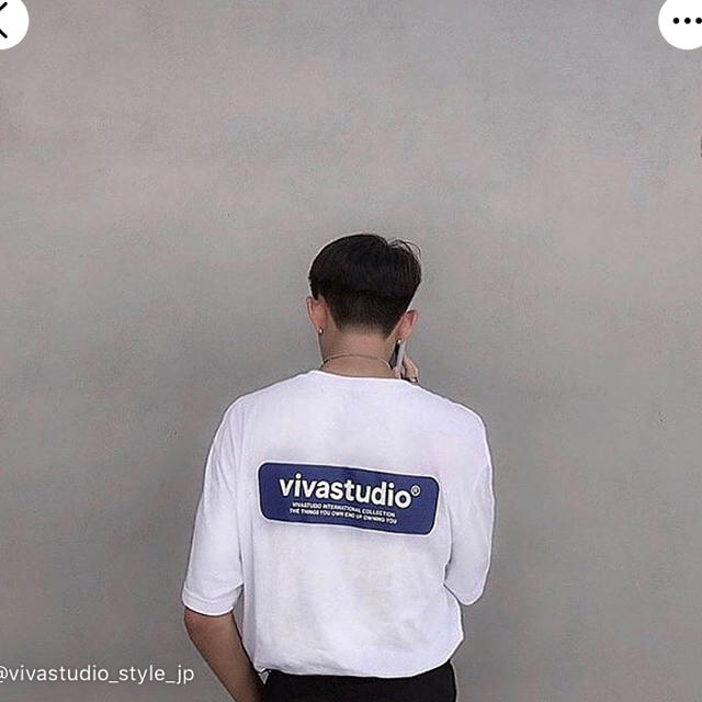 STYLENANDA(スタイルナンダ)の格安 vivastudio Tシャツ ホワイト Mサイズ メンズのトップス(Tシャツ/カットソー(半袖/袖なし))の商品写真