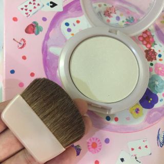 レブロン(REVLON)のレブロン ハイライト(フェイスパウダー)