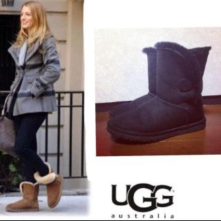 アグ(UGG)のベイリーボタン❥黒❥23cm(ブーツ)