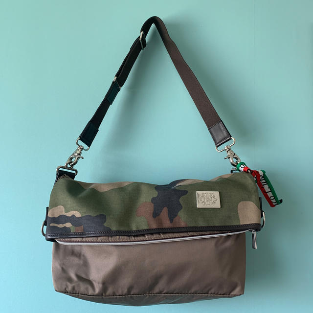 Orobianco(オロビアンコ)のオロビアンコ 迷彩柄ショルダーバッグ メンズのバッグ(ショルダーバッグ)の商品写真
