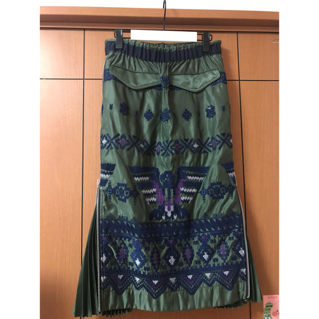 sacai刺繍スカート 2サイズ 1