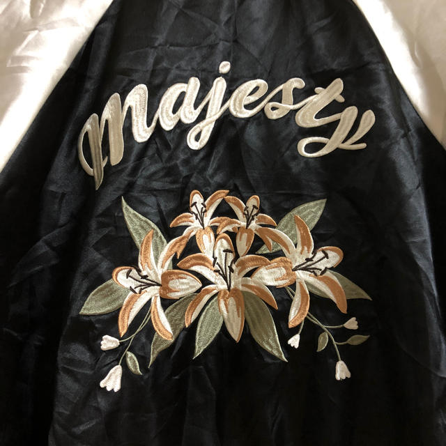 大きいサイズ スカジャン 花刺繍 4L レディースのジャケット/アウター(スカジャン)の商品写真