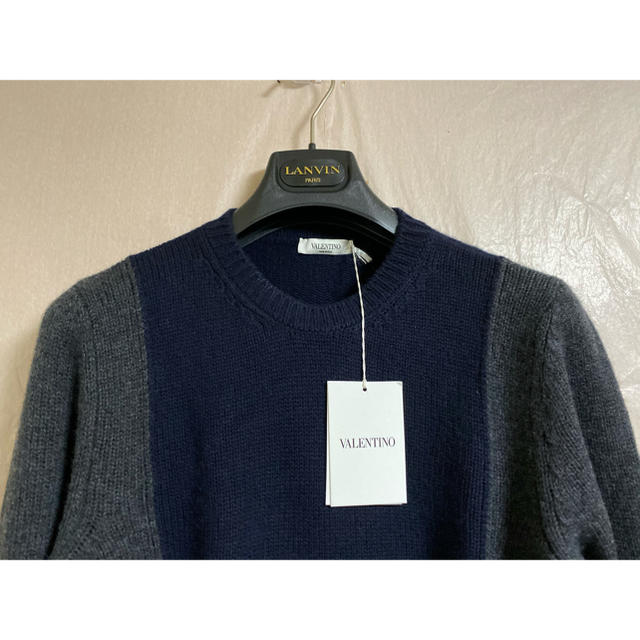 VALENTINO - 早い物勝ち!!valentino 編み地切り替えニットの通販 by