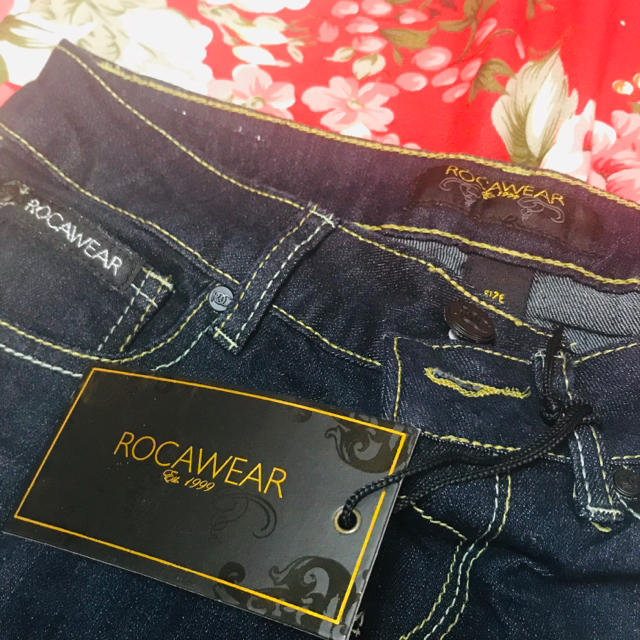 ☆ROCA WEAR☆ロカウェア☆スキニーデニムパンツ☆お尻ポケット刺繍☆B