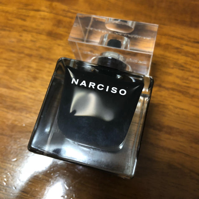 narciso rodriguez(ナルシソロドリゲス)の値下げ ナルシソロドリゲス ナルシソ オードトワレ 30ml コスメ/美容の香水(香水(女性用))の商品写真