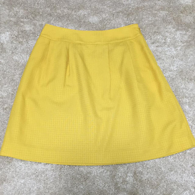 ELLE(エル)のELLEの台形スカート レディースのスカート(ひざ丈スカート)の商品写真