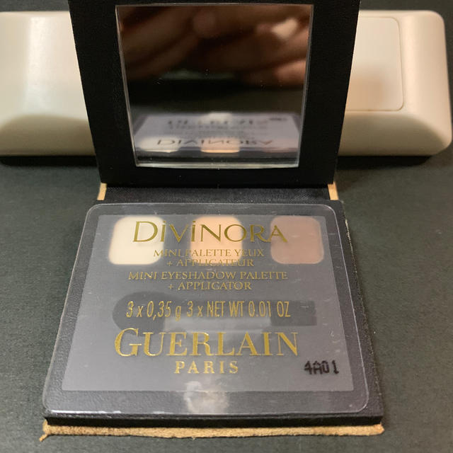 GUERLAIN(ゲラン)のゲラン ( GUERLAIN )ミニアイシャドウ リップペンシル セット♡ コスメ/美容のベースメイク/化粧品(アイシャドウ)の商品写真