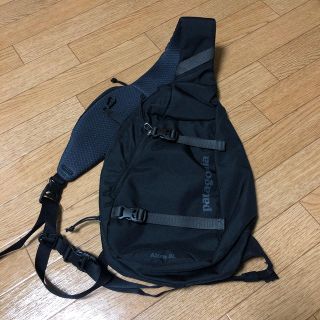 パタゴニア(patagonia)の【未使用品】パタゴニア アトム patagonia atom 8L(ボディーバッグ)