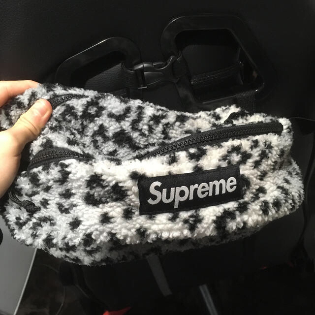 17AW Supreme Leopard Fleece Backpack メンズのバッグ(ウエストポーチ)の商品写真