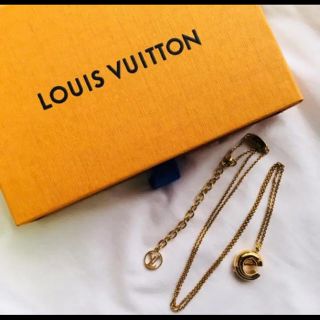 ルイヴィトン(LOUIS VUITTON)のルイヴィトン イニシャル ネックレス e(ネックレス)