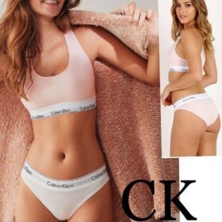 カルバンクライン(Calvin Klein)のカルバン・クライン スポーツブラ(ブラ)