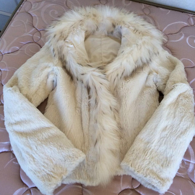 FRAGILE(フラジール)の三陽商会 毛皮リバーシブルジャケット レディースのジャケット/アウター(毛皮/ファーコート)の商品写真