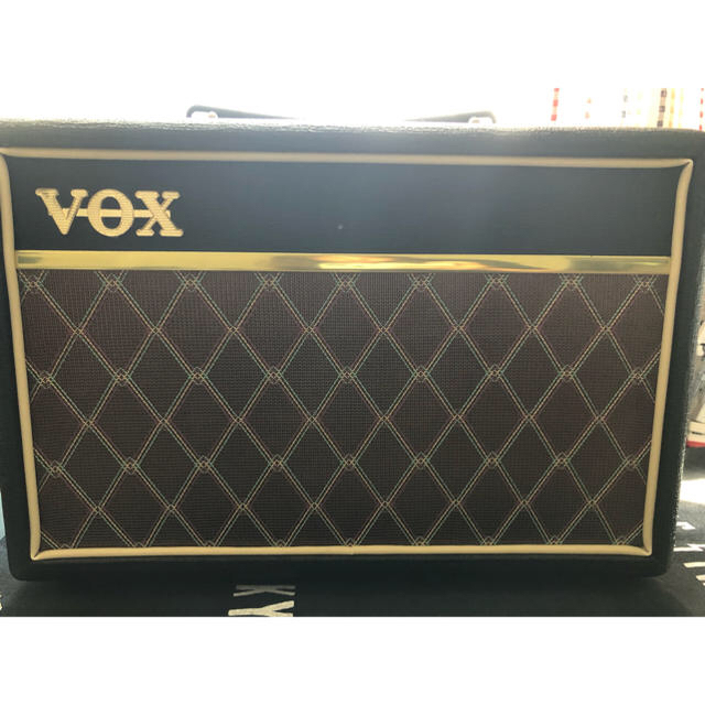 VOX(ヴォックス)のvox 15w ミニアンプ 楽器のレコーディング/PA機器(パワーアンプ)の商品写真