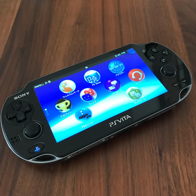 PlayStation Vita - PS Vita 4gb microSD付き