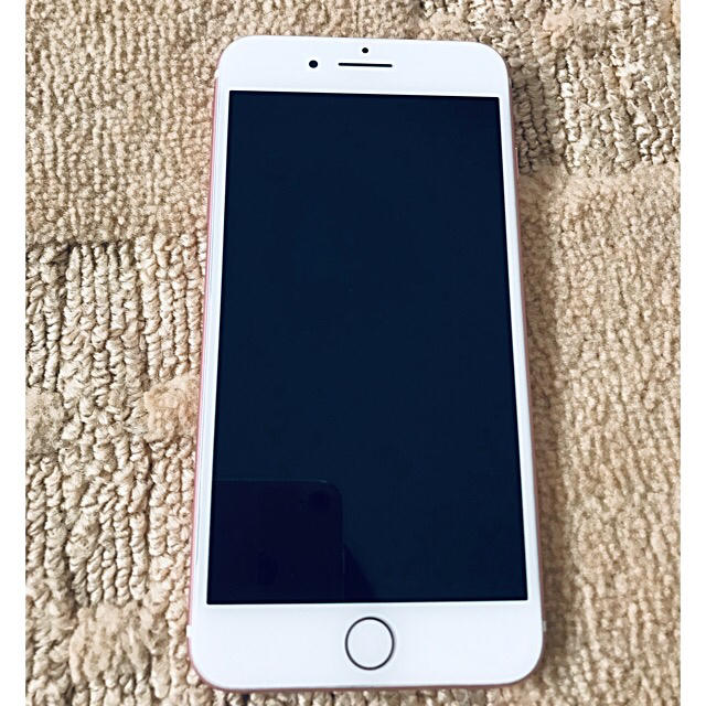 Apple(アップル)のnakamura様専用@iPhone7plus ローズゴールド 128GB  スマホ/家電/カメラのスマートフォン/携帯電話(スマートフォン本体)の商品写真