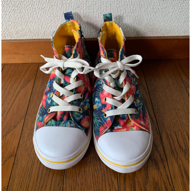 VANS - VANS 花柄ハイカットスニーカーの通販 by とも's shop