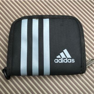 アディダス(adidas)の送料無料！アディダス財布　小銭入れ付き(折り財布)