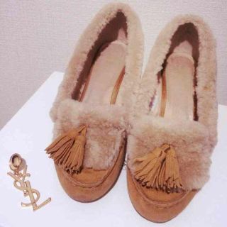 アグ(UGG)のモカシン ムートン ファー(ローファー/革靴)