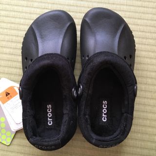 クロックス(crocs)の新品未使用 クロックス ブリッツェン M6W8 黒(サンダル)