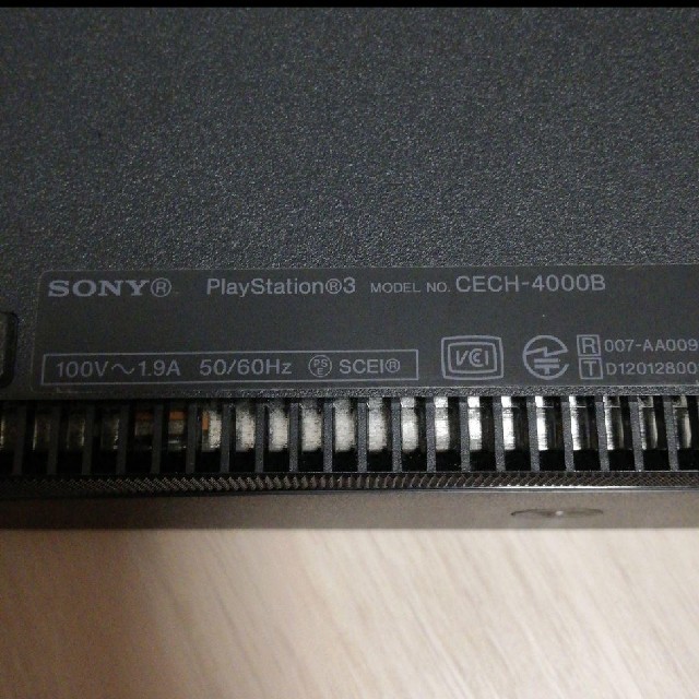 PlayStation3(プレイステーション3)のプレステ3　(CECH-4000B） エンタメ/ホビーのゲームソフト/ゲーム機本体(家庭用ゲーム機本体)の商品写真