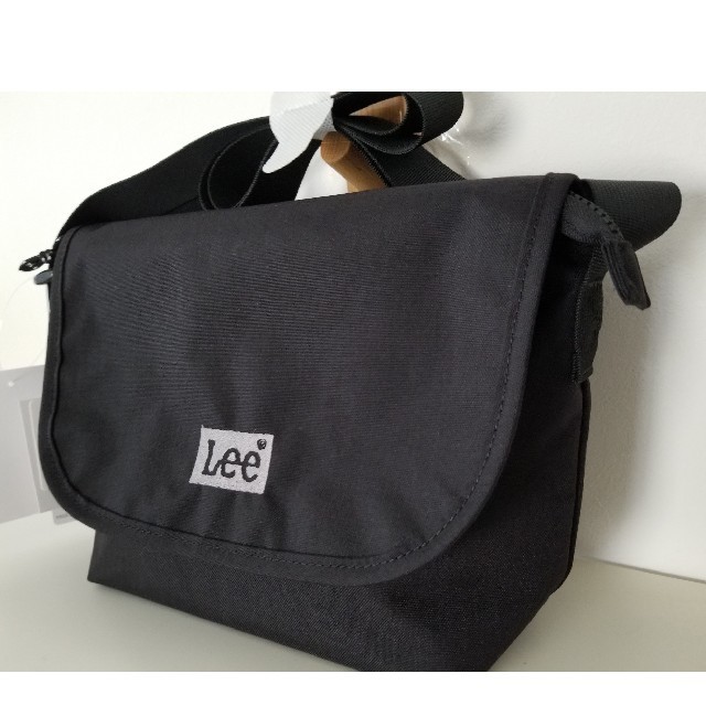 Lee(リー)のLee ミニメッセンジャーバッグ(Black) レディースのバッグ(ショルダーバッグ)の商品写真