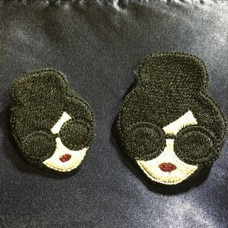 アリスアンドオリビア(Alice+Olivia)のミカちゃん様専用 サングラスガール♡刺繍ブローチ 大 小2点(ブローチ/コサージュ)