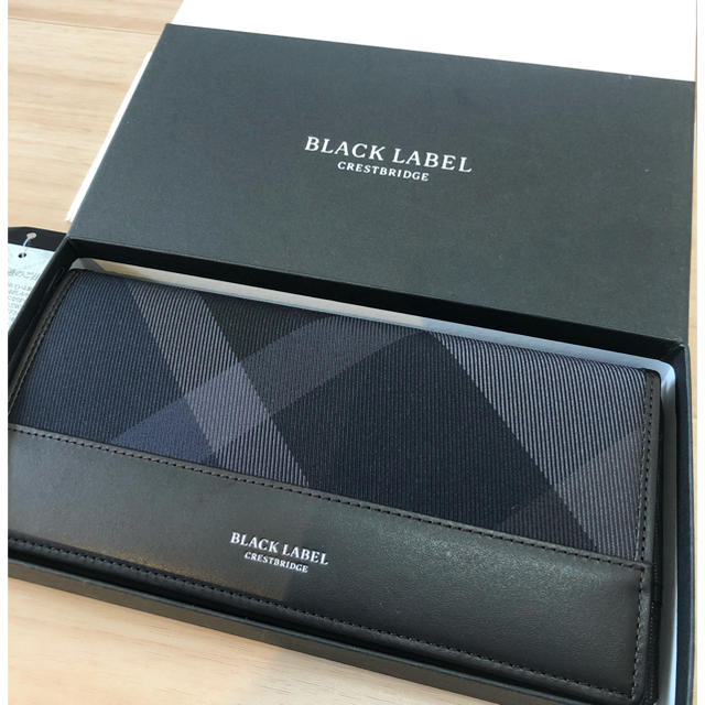 BLACK LABEL CRESTBRIDGE(ブラックレーベルクレストブリッジ)の新品 紙袋付き ブラックレーベル クレストブリッジ  長財布 バーバリー メンズのファッション小物(長財布)の商品写真